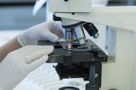 Kompleksowe narzędzie diagnostyczne: SARS-COV-2, Flu A/B i RSV Antygen Rapid Test Zestaw